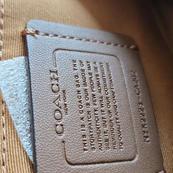 Adorable NWOT Coach Crossgrain Leather Ice Purple Sydney Satchel 💜 - Picture 10 of 14